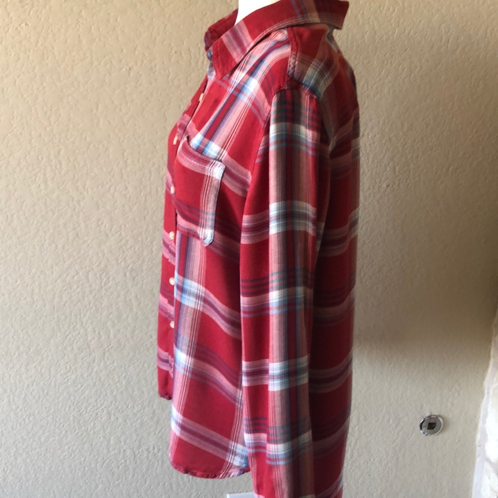 Button down shirt 😍 - Picture 5 of 5